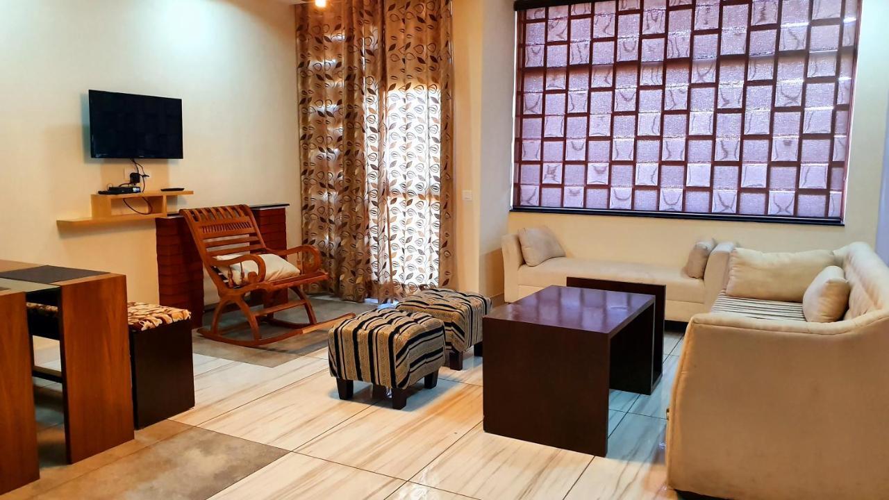 مبيت وإفطار Wildleaf Kasauli Valley Homz المظهر الخارجي الصورة